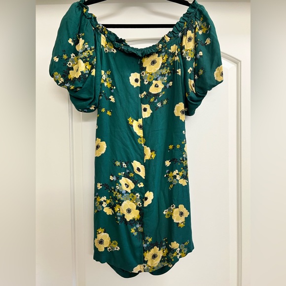 Urban Outfitters Floral Ruched Dress - Picture 6 of 12